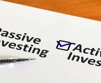 Active investment vs Passive Investment