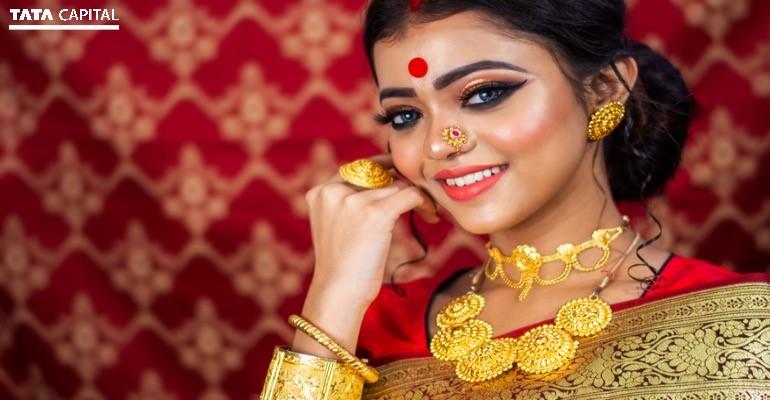 10 Gorgeous Indian Bridal Hairstyles to Slay Your Wedding Look! - Tata  Capital Blog