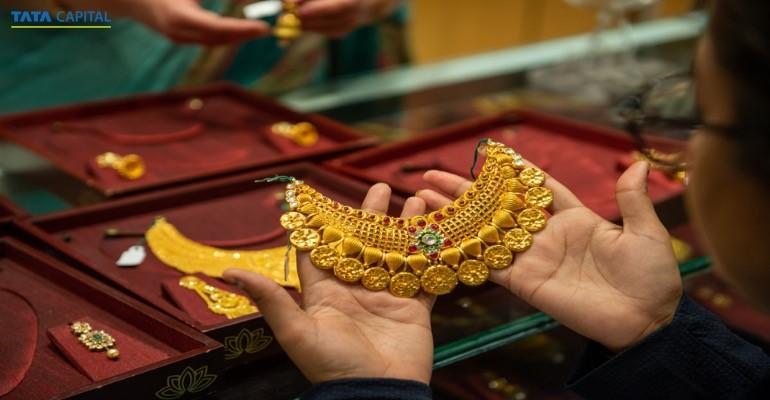 Why Festive Season Is The Best Time To Invest In Gold?
